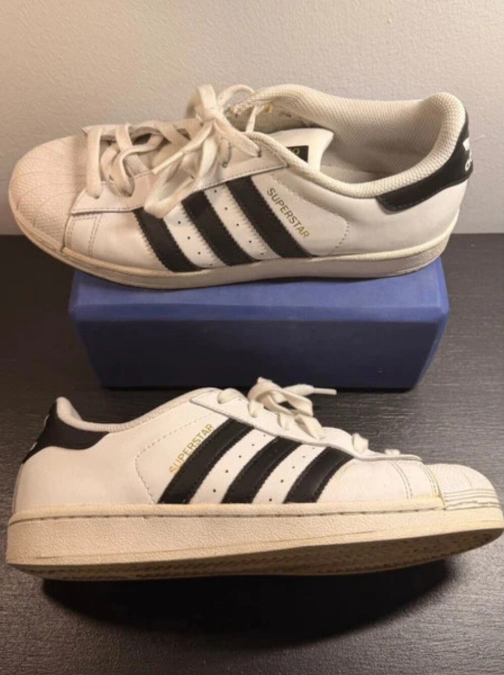 Adidas Superstar Sneakers
